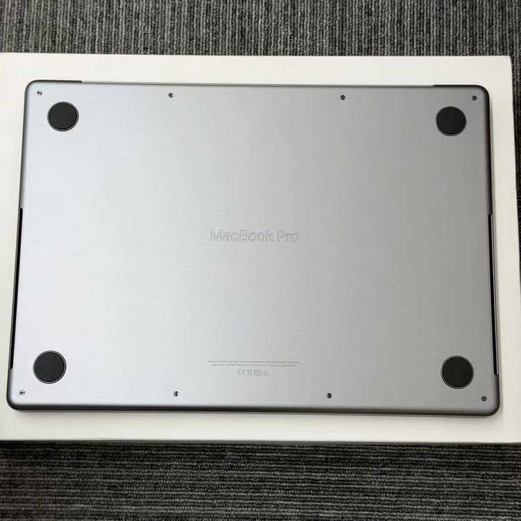 MacBook Pro 14�����  2021  M1 Pro���å� 16GB/1TB ���ڡ�������