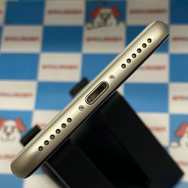 ¨��ȯ����iPhoneSE ��3���� 128GB �������饤�� MMYG3J/A SIM�ե꡼������