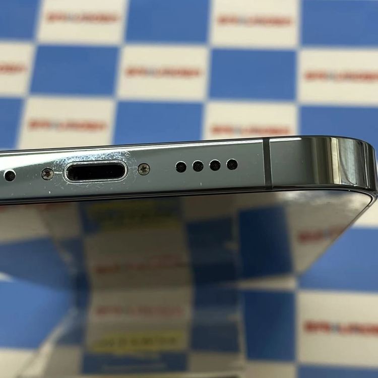 iPhone12 Pro Max 512GB �ѥ��ե��å��֥롼 MGD63J/A AU��SIM�ե�