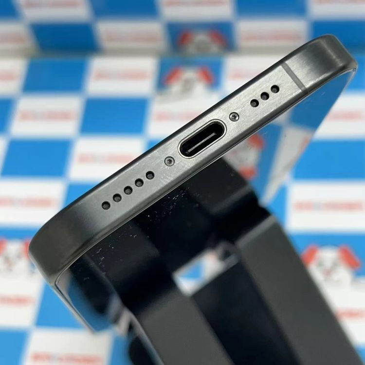 iPhone15 Pro 256GB �֥�å������˥��� MTUC3J/A AU��SIM�ե꡼