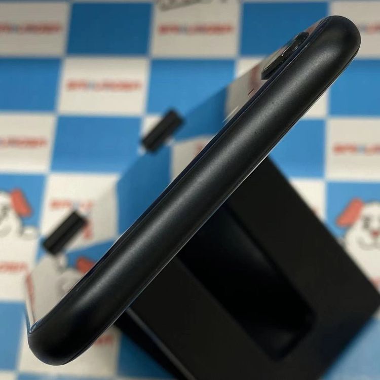 iPhoneSE ��3���� 64GB �ߥåɥʥ��� MMYC3J/A SoftBank��SIM�ե꡼