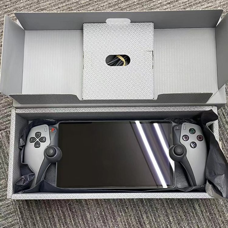 PlayStation Portal ��⡼�ȥץ졼�䡼 30��ǯ���˥С����꡼ ��ߥƥåɥ��ǥ���