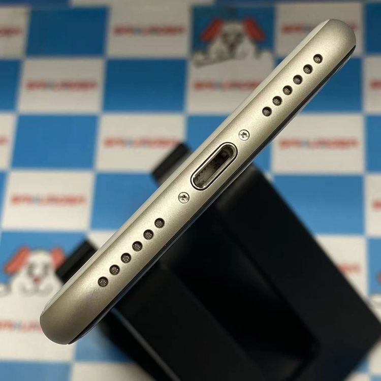 ¨��ȯ����iPhoneSE ��3���� 64GB �������饤�� MMYD3J/A SIM�ե꡼ ������