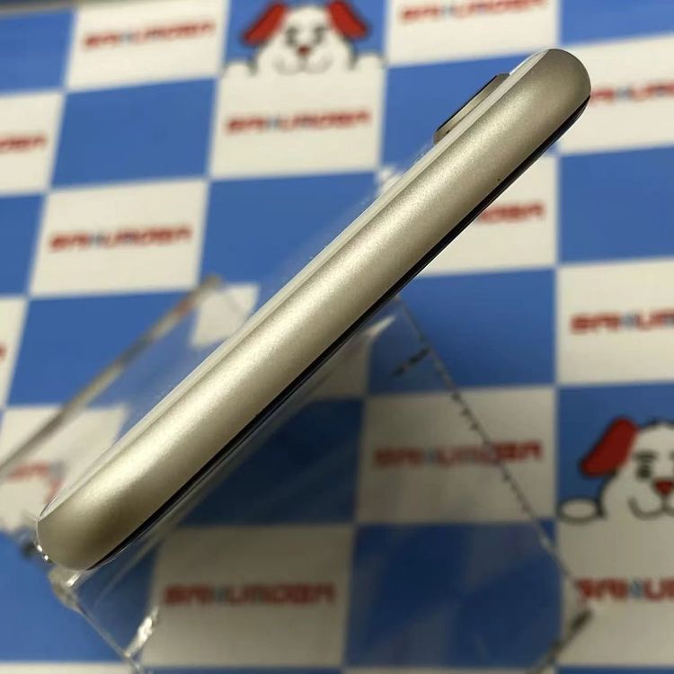 iPhoneSE ��3���� 64GB �������饤�� MMYD3J/A AU��SIM�ե꡼ ����