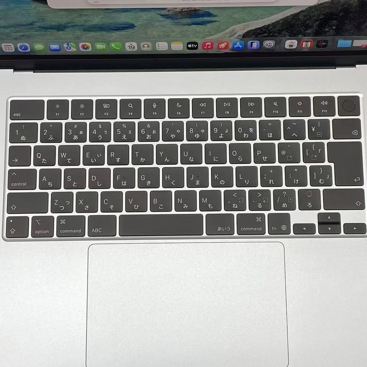 MacBook Air 15����� Early2025 Apple M4 16GB/256GB ����