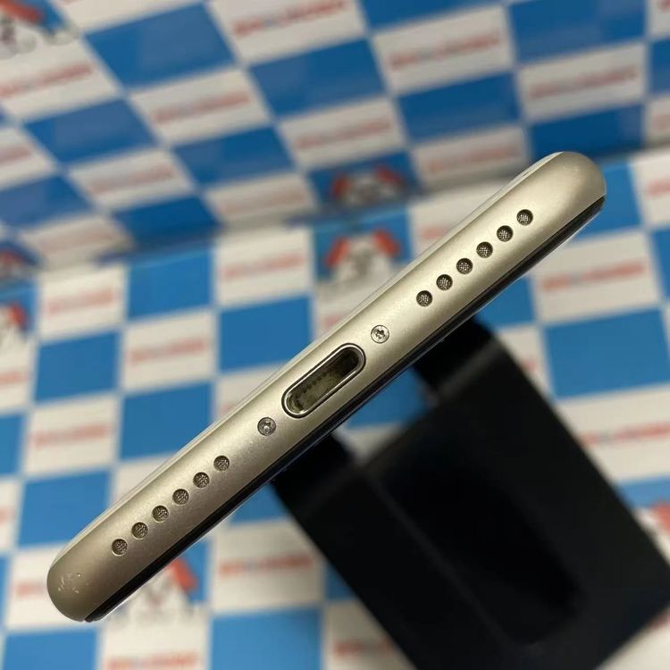 iPhoneSE ��3���� 256GB �������饤�� MMYK3J/A Apple��SIM�ե꡼ ��