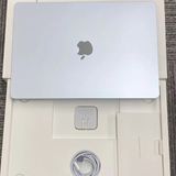 MacBook Air 15インチ Early2025 Apple M4 16GB/256GB スカ