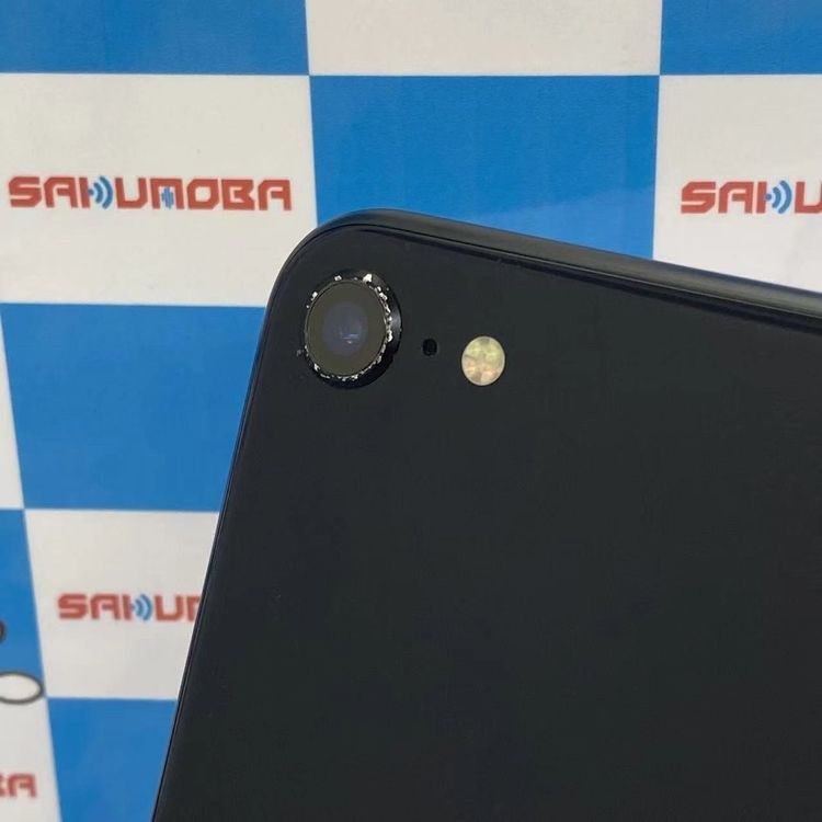 ¨��ȯ����iPhoneSE ��3���� 64GB �ߥåɥʥ��� MMYC3J/A AU��SIM�ե꡼