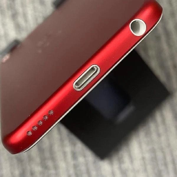 ¨ȯiPod touch 7 32GB MVHX2J/A A2178 