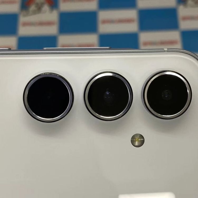 Galaxy A55 5G 8GB/128GB �������ॢ�����֥롼 SCG27 AU��SIM�ե꡼