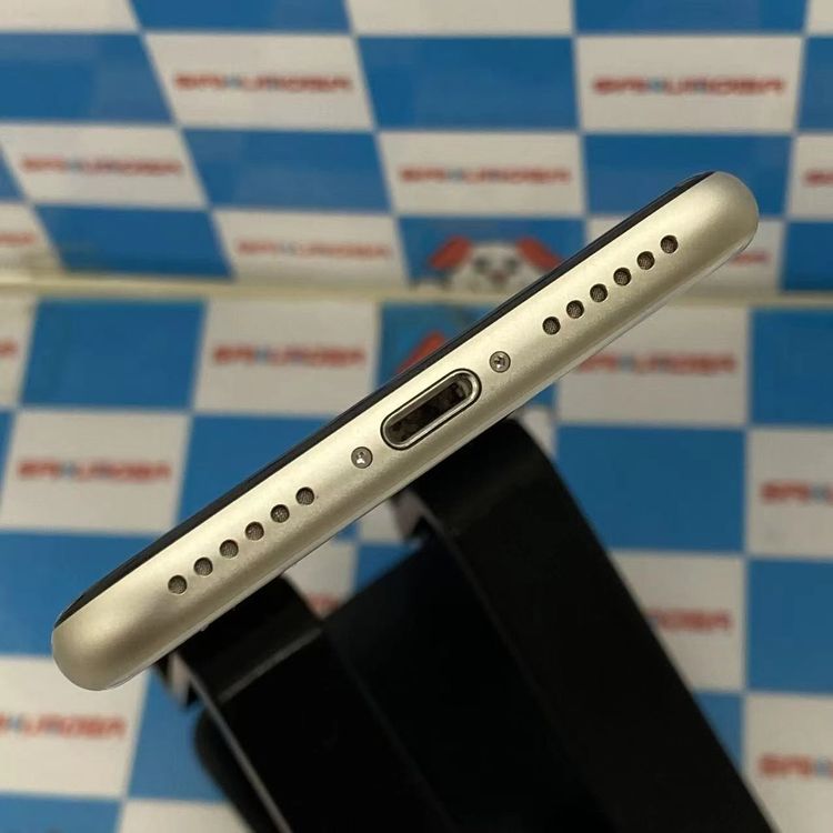 iPhoneSE ��3���� 64GB �������饤�� MMYD3J/A docomo��SIM�ե꡼