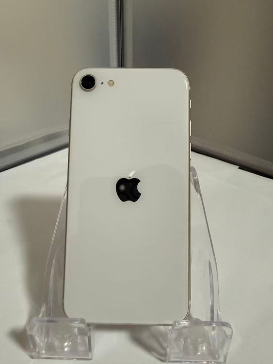 �ڼ����ʡ��Хåƥ꡼��������99%��iPhone SE3 64GB SIM�ե꡼