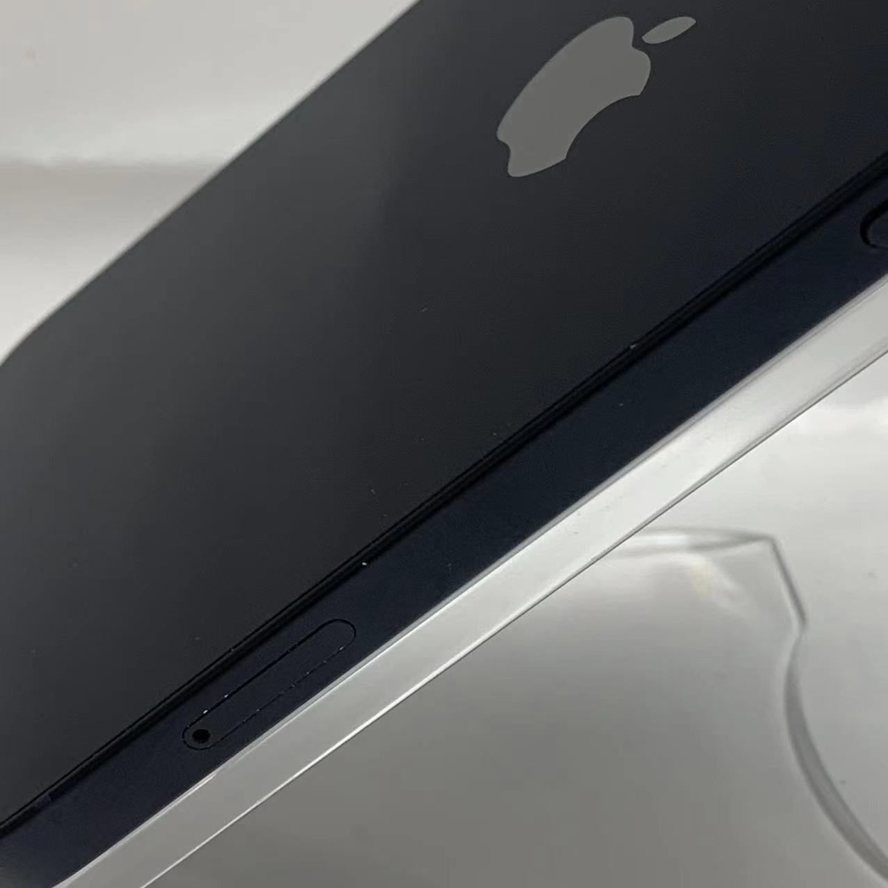 ムスビー｜iPhone12 64GB SIMフリー バッテリ－100％ 充電6回 