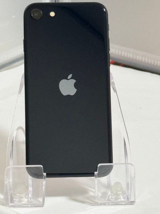 �ڼ����ʡ�iPhone SE3 128GB �� SIM�ե꡼ �Хåƥ꡼86%
