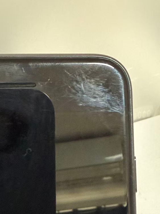 ��SIM�ե꡼��iPhone 7 �֥�å� 32GB �Хåƥ꡼95%