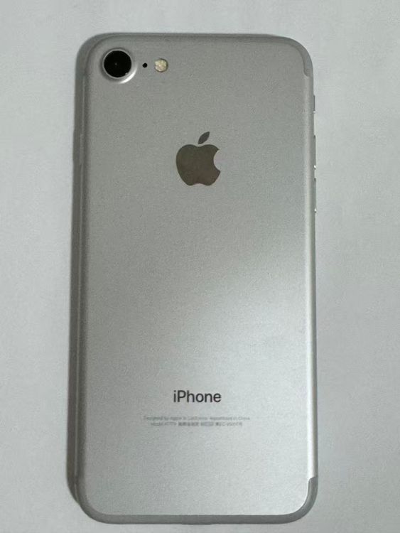 ʡiPhone 7 С 32GB 90 ¡KDDI