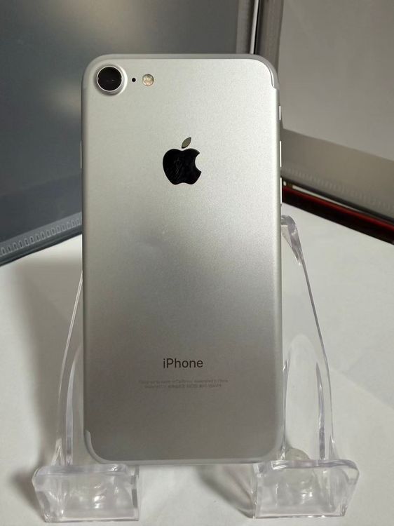 iPhone 7 32GB С 88 SIMե꡼ ưɹ ߤ