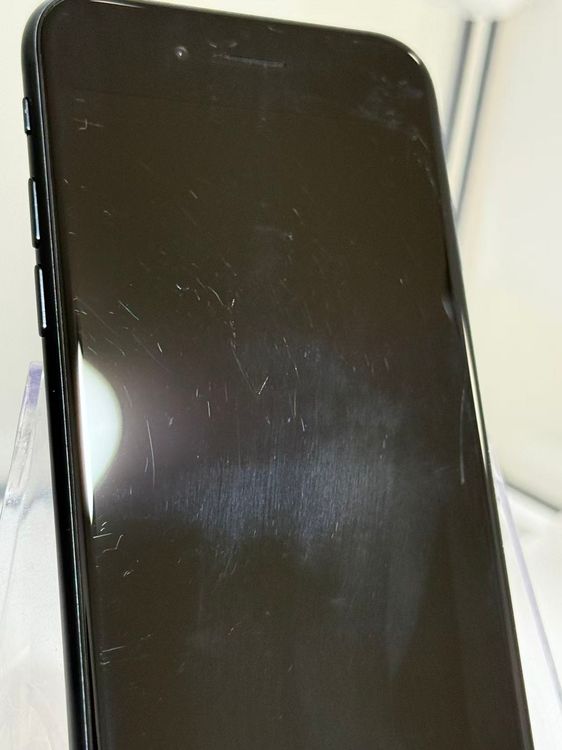 �ڲ��̥��������iPhone SE ��3���� �ߥåɥʥ��� 64GB SIM�ե꡼ ����90%