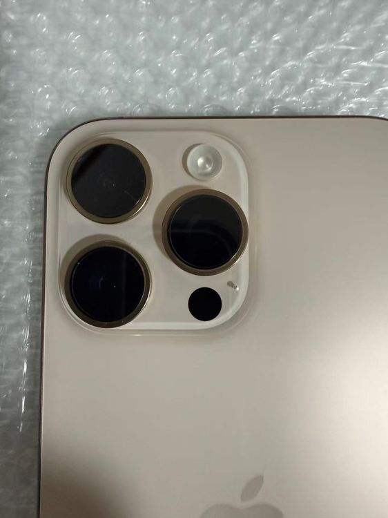 iPhone 16 Pro Max 256GB デザートチタニウム SIMフリー 美品