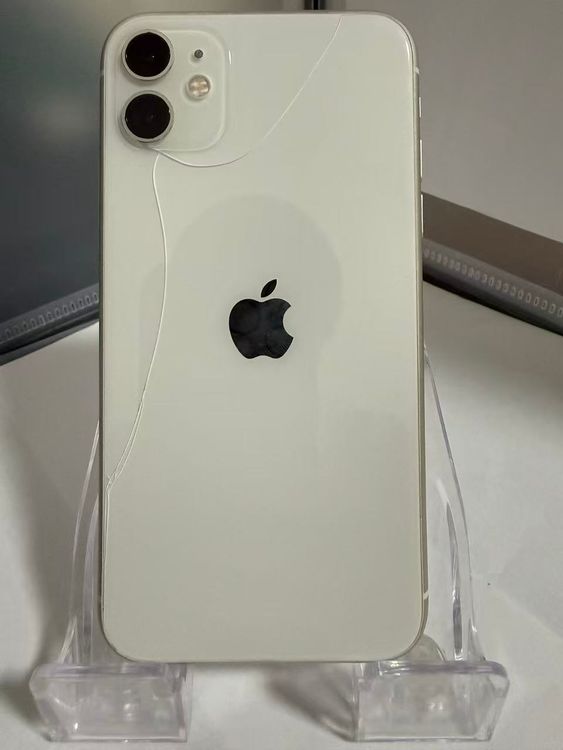 ��SIM�ե꡼��iPhone 11 64GB �ۥ磻�� ���̥��饹��� Face ID����
