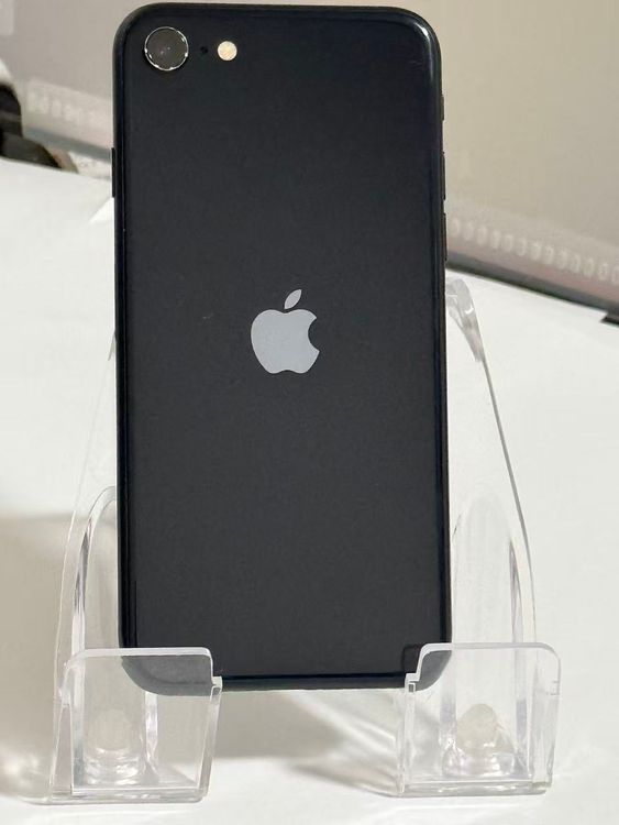 �ڼ����ʡ��Хåƥ꡼��������97%��iPhone SE3 64GB SIM�ե꡼