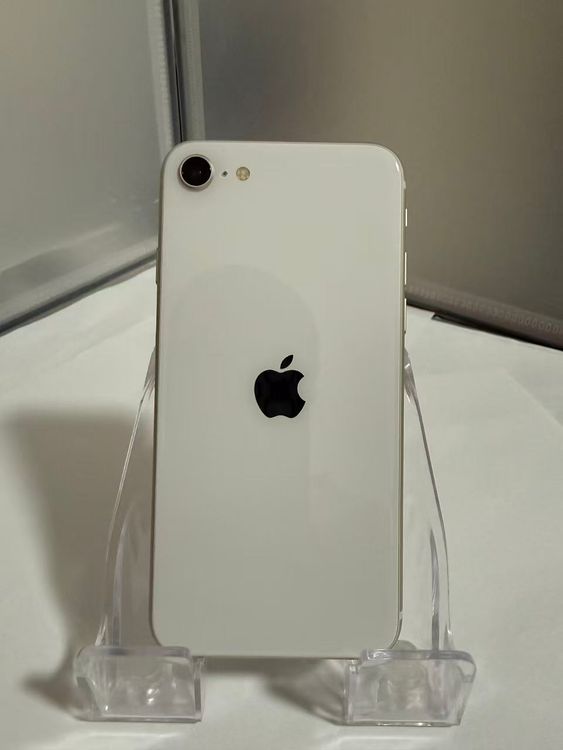 �ڲ��̳�졦�Хåƥ꡼��������100%��iPhone SE3 64GB ��