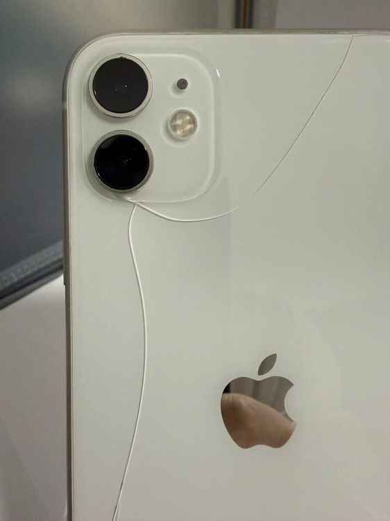 ��SIM�ե꡼��iPhone 11 64GB �ۥ磻�� ���̥��饹��� Face ID����