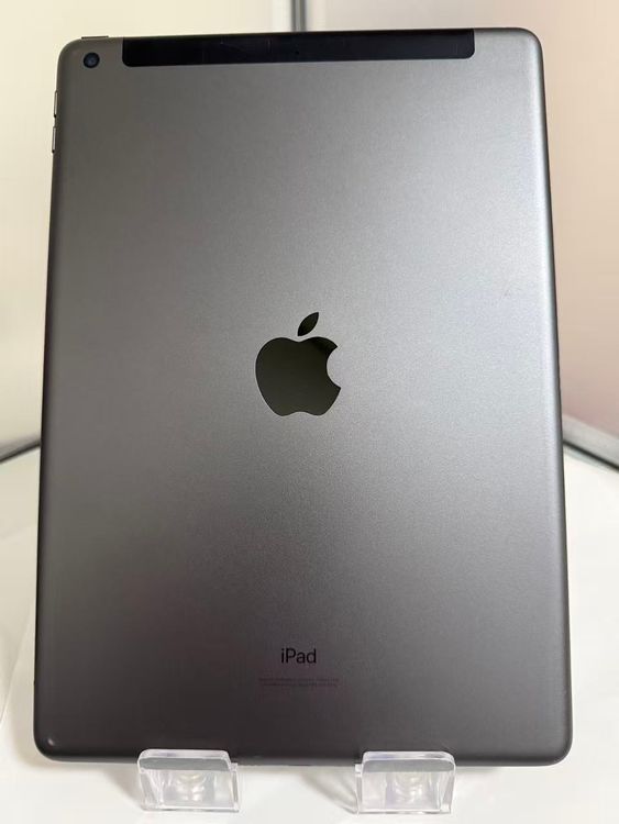 �ڥ������Ǻ������iPad ��8���� 128GB ����顼 SBM ���ڡ������쥤