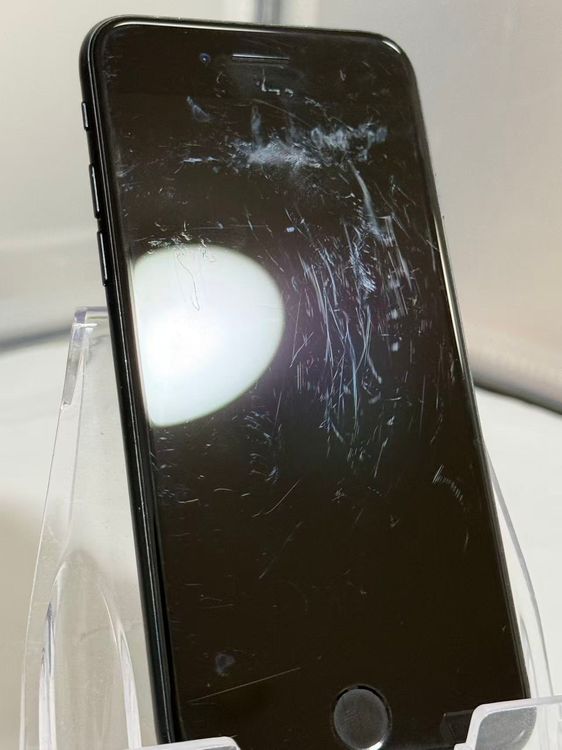 �ڳ����񤢤ꡦ�Хåƥ꡼��������99%��iPhone SE3 SIM�ե꡼