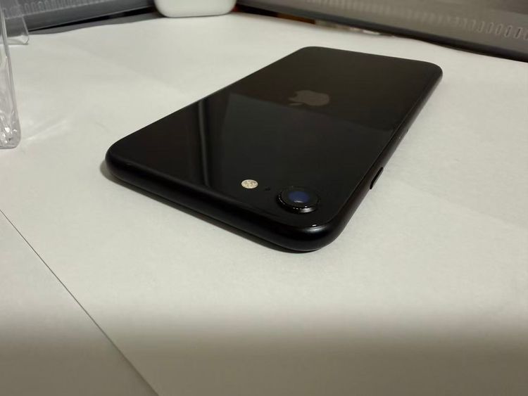 iPhone SE 2 64GB ֥å SIMե꡼ Хåƥ꡼77