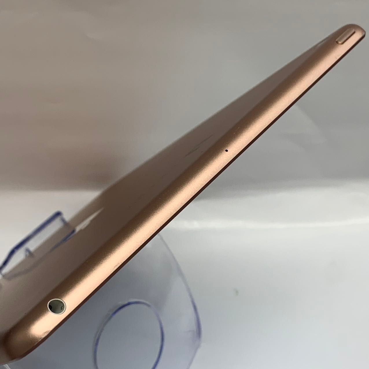 Apple iPad (第6世代) 32GB ゴールド [MRJN2J/A]（安心保証』 Apple  