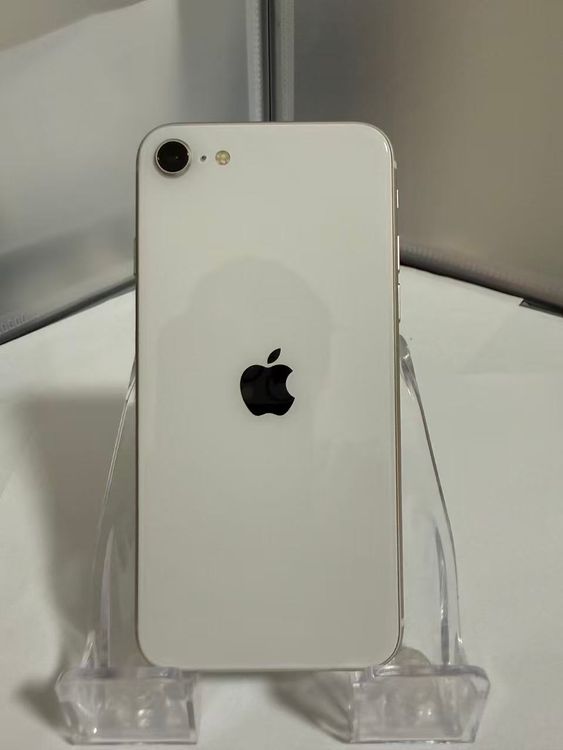 �ڲ��̥������ꡦ�Хåƥ꡼��������100%��iPhone SE3 128GB ��