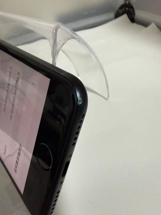 �ڲ������ʡ�iPhone SE ��3���� �ߥåɥʥ��� 64GB SIM�ե꡼ �Хåƥ꡼87%