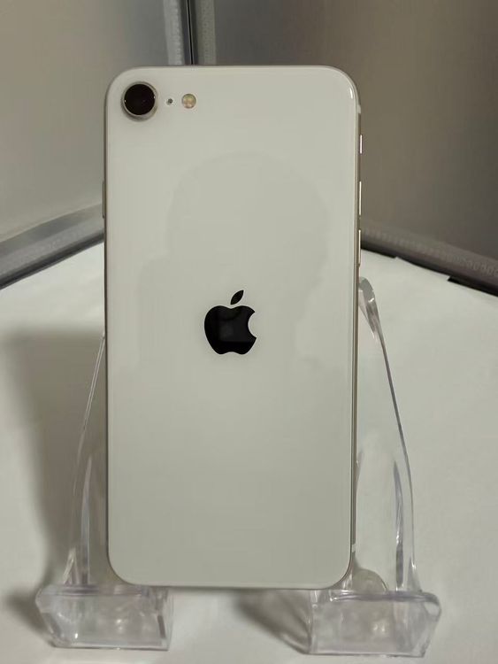 ���ڥХåƥ꡼��������100%��iPhone SE3 64GB SIM�ե꡼