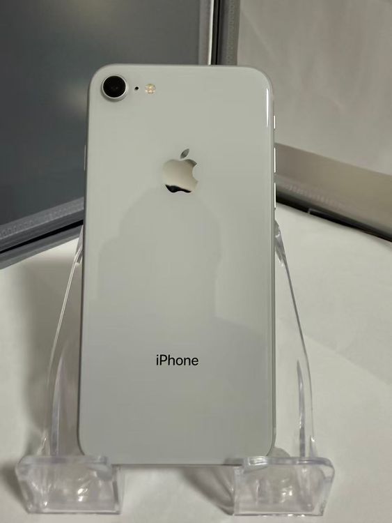 iPhone 8 64GB С  Хåƥ꡼100 SIMåʤ