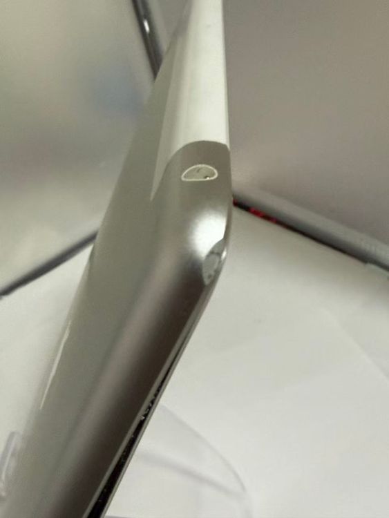 �������ꡦ�����⤭��iPad ��5���� 32GB ����顼