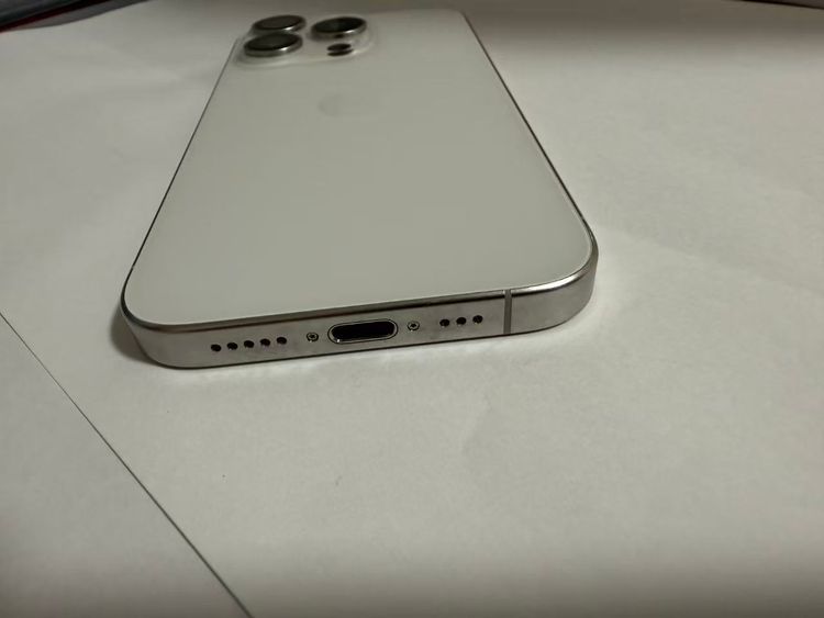 ʡiPhone 15 Pro 256GB ۥ磻ȥ˥ Хåƥ꡼86 SIMե꡼