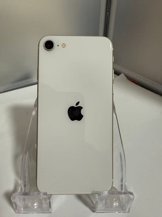 �����ʡ������������iPhone SE3 �������饤�� 64GB �Хåƥ꡼:80%