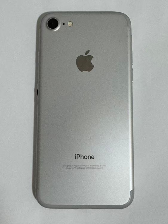 ʡiPhone 7 С 32GB 94  ¡KDDI