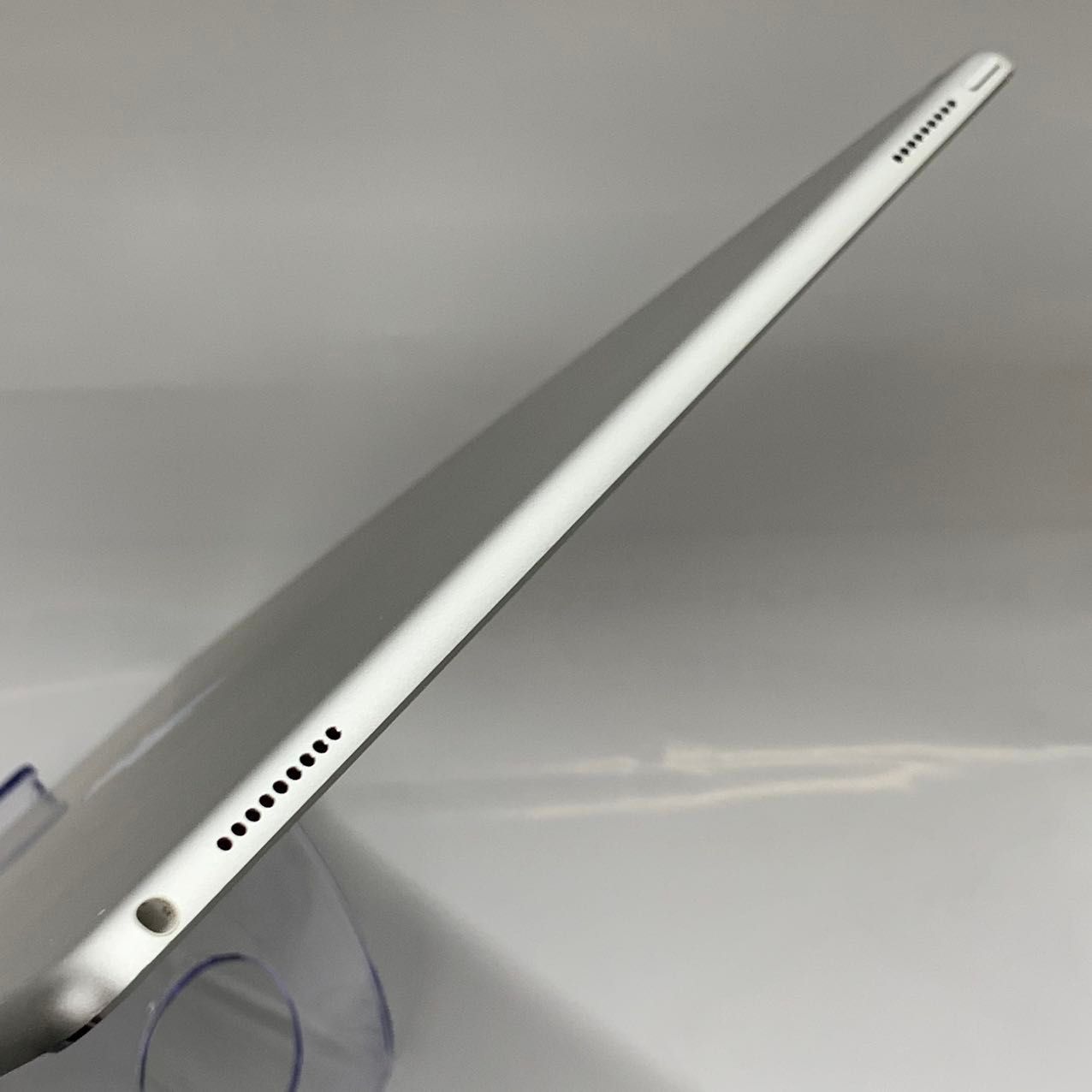 ムスビー｜iPad Pro 12.9インチ 第1世代 32GB シルバー Wi-Fi 
