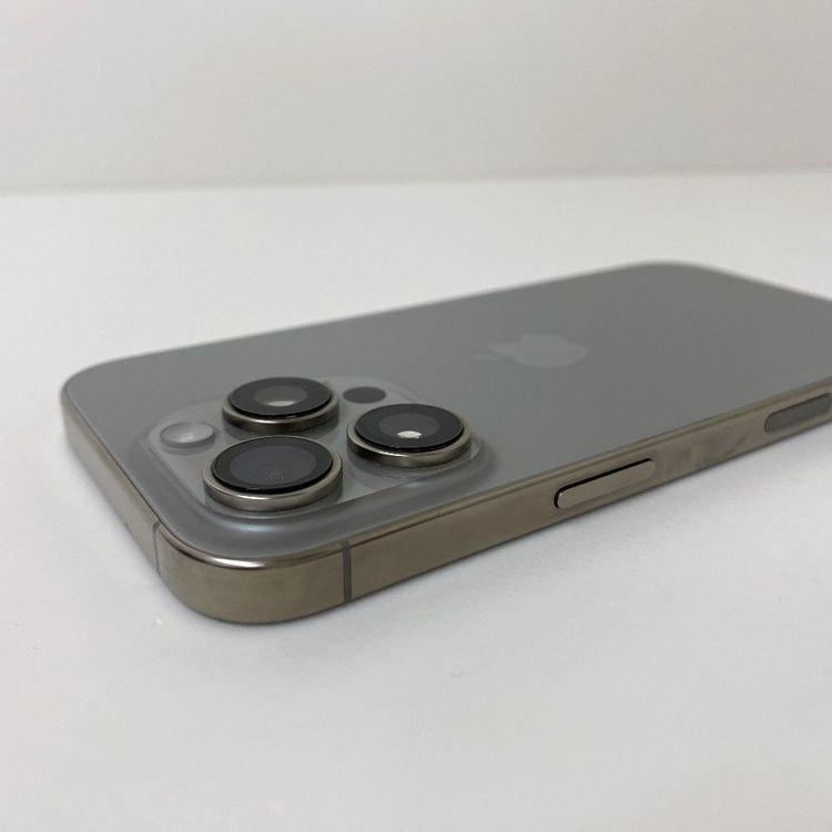 �ڼ��ߤʤߡۢ�SIM�ե꡼���Хåƥ꡼97% iPhone16 Pro 128GB �ʥ�����