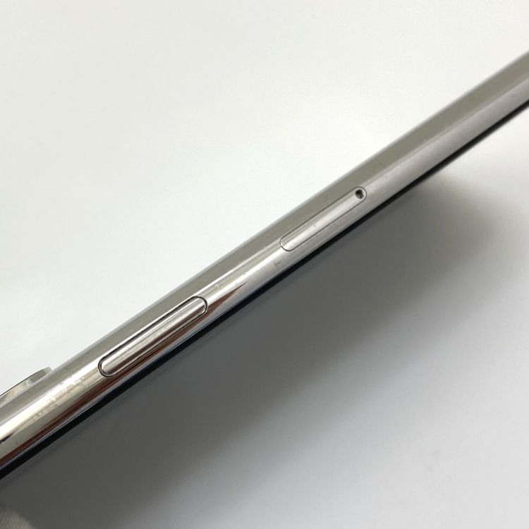 �ڼ��ߤʤߡۥХåƥ꡼67% iPhone X 256GB