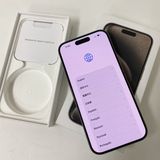 �ڼ��ߤʤߡۢ�SB���Хåƥ꡼87% iPhone15 Pro 256GB �ʥ���������˥���