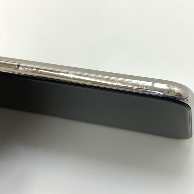 �ڼ��ߤʤߡۥХåƥ꡼67% iPhone X 256GB
