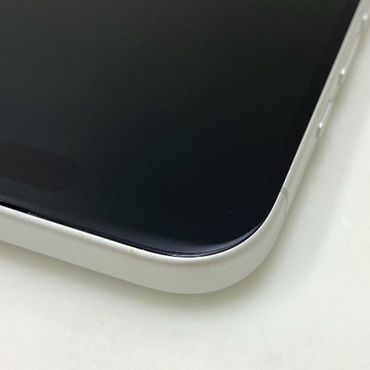 �ڼ��ߤʤߡۢ��ɥ��⢡�Хåƥ꡼100% iPhone16 128GB �ۥ磻��