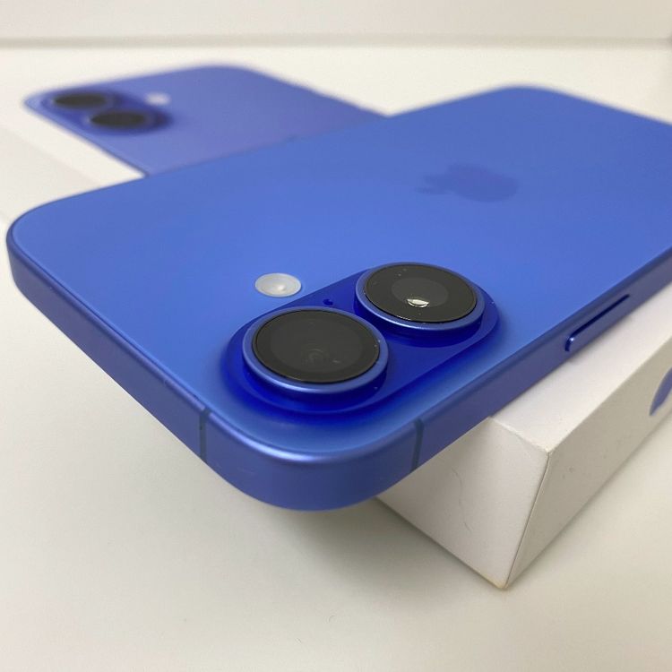 �ڼ��ߤʤߡۢ�SIM�ե꡼���Хåƥ꡼99% iPhone16 256GB ����ȥ�ޥ��