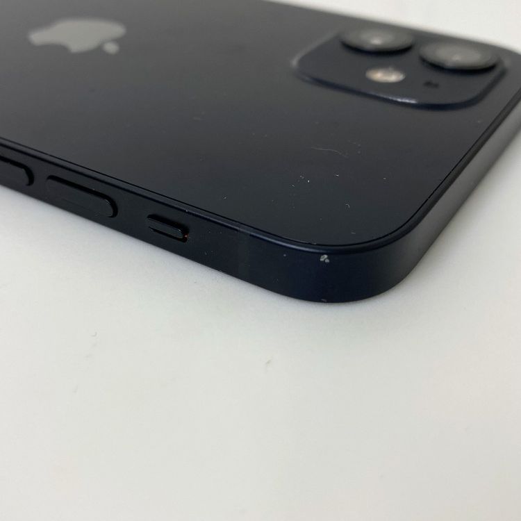 �ڼ��ߤʤߡۢ�SB���Хåƥ꡼86% iPhone12 64GB �֥�å�