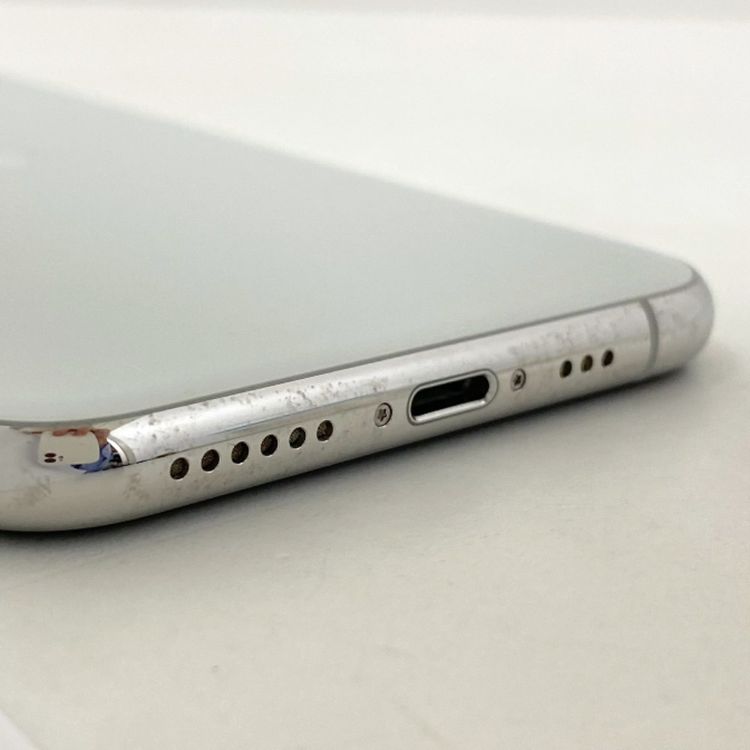 �ڼ��ߤʤߡۢ�SB���Хåƥ꡼81% iPhone11 Pro 256GB ����С�