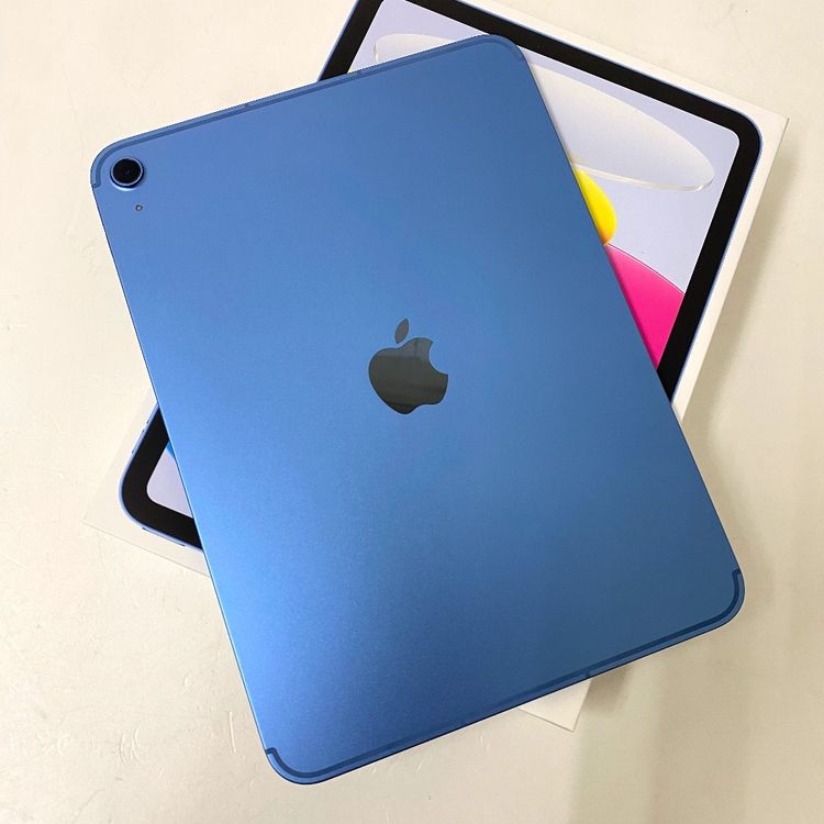 ڼߤʤߡۢSIMե꡼iPad(A16) 128GB ֥롼