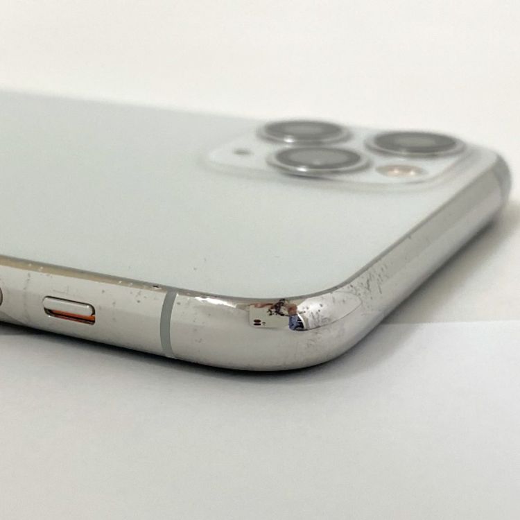 �ڼ��ߤʤߡۢ�SB���Хåƥ꡼81% iPhone11 Pro 256GB ����С�